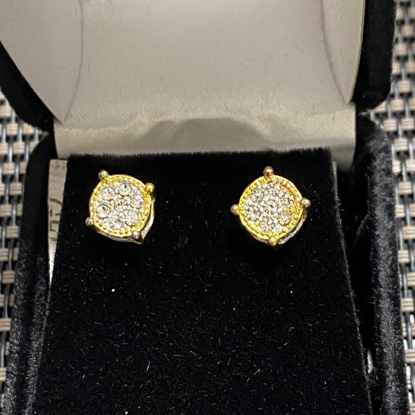 Elegant Gold And Silver Stud Earrings 5$